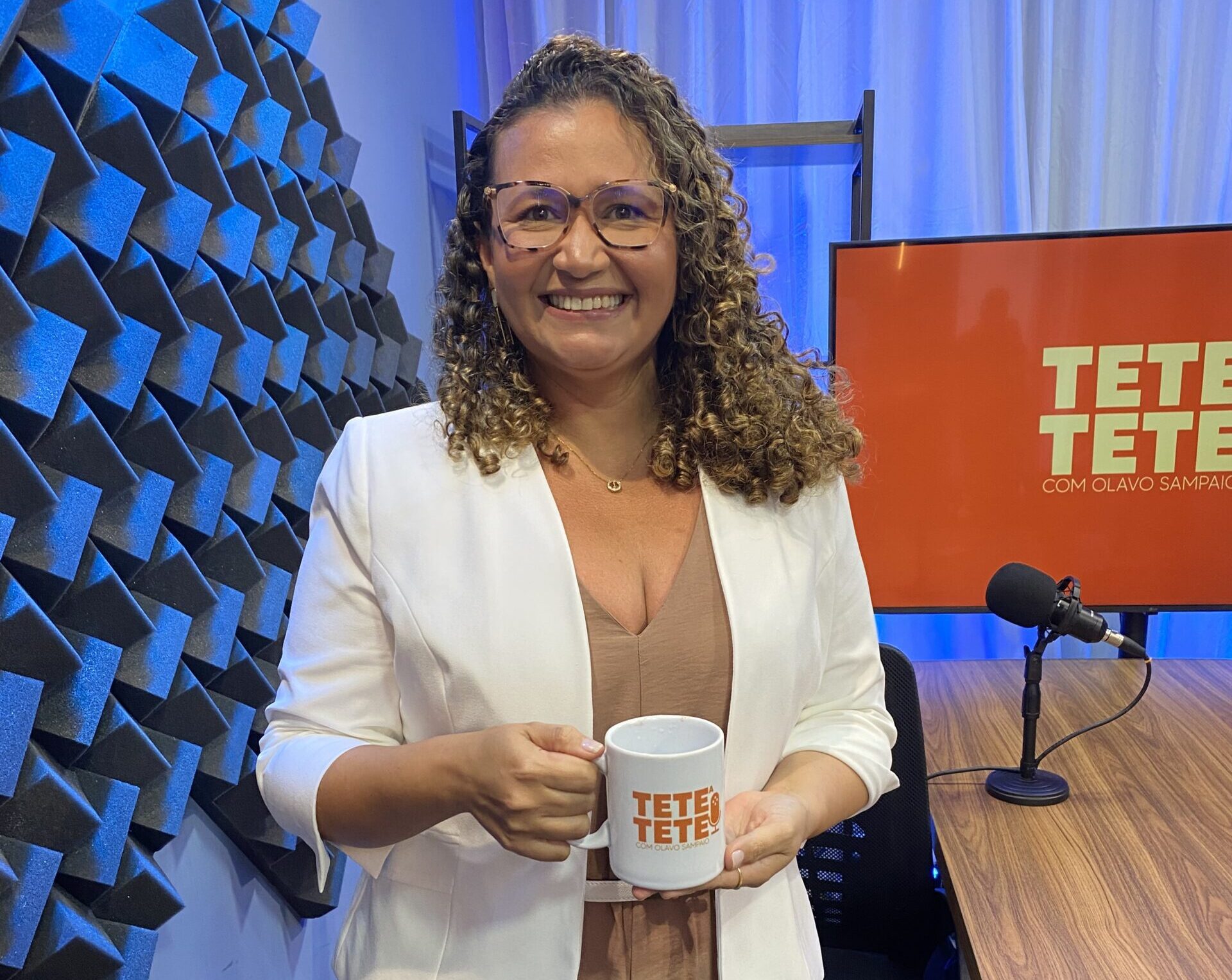 “Francy Meyre Gomes: da infância no interior do Maranhão à referência em gestão e planejamento tributário, uma trajetória de superação e inspiração.”