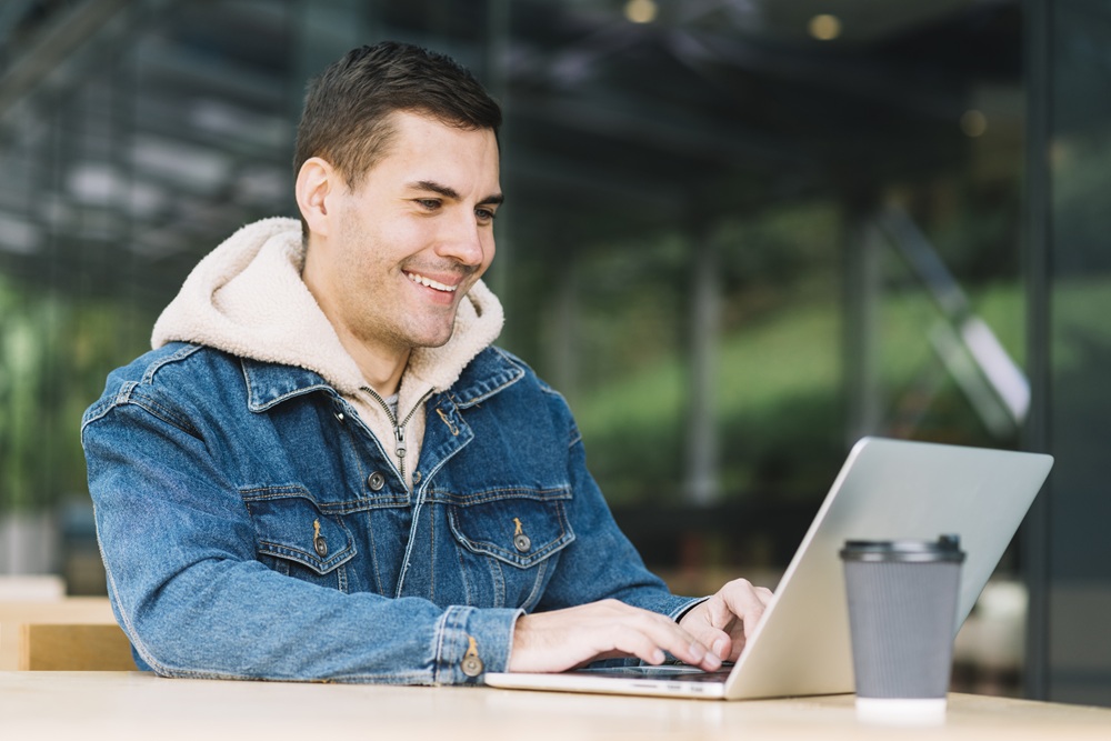 Abrir seu MEI é rápido, online e gratuito: o primeiro passo para empreender com segurança.